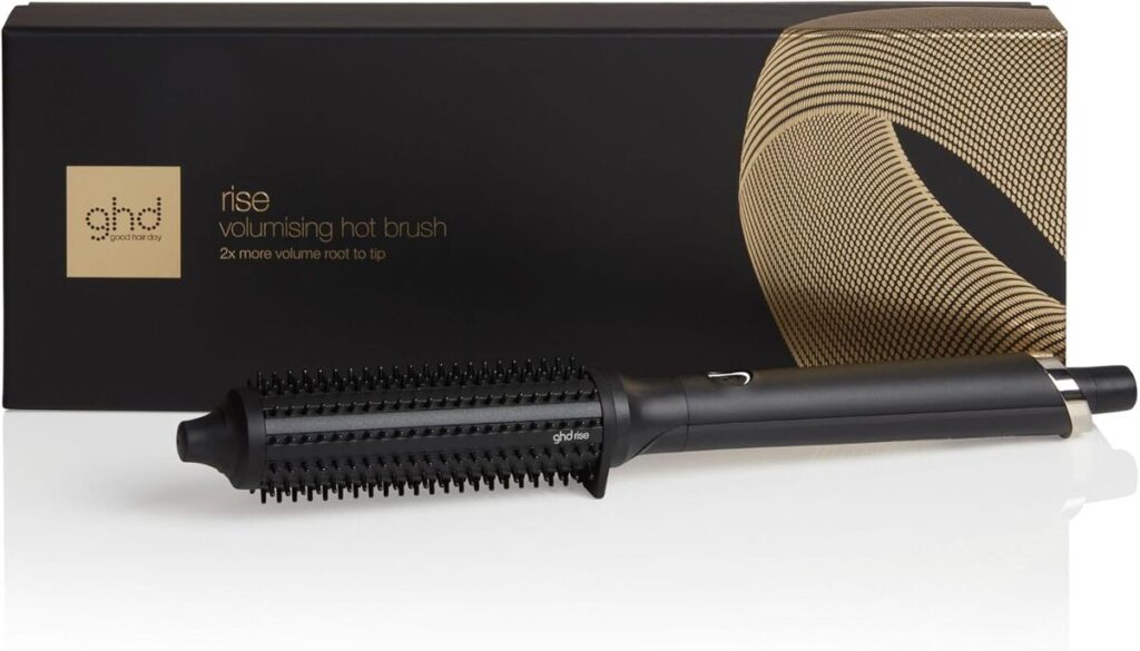 Test de la brosse chauffante ghd Rise : effet brushing et volume multiplié par deux