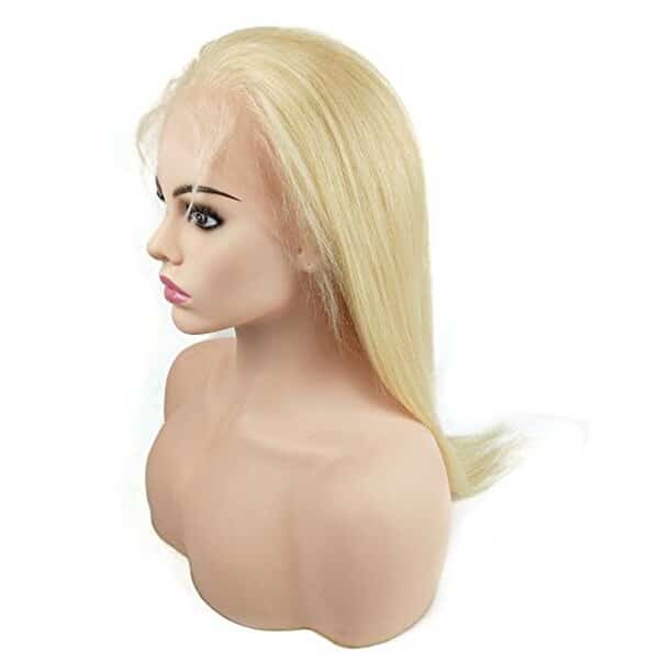 Découvrez notre analyse de la perruque lace front Mila, 55 cm de cheveux naturels blonds, pour un look chic et naturel.