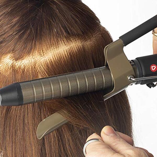 Découvrez notre analyse du fer à friser TitaniumPro 38 mm : performances, fonctionnalités et avis pour des boucles parfaites